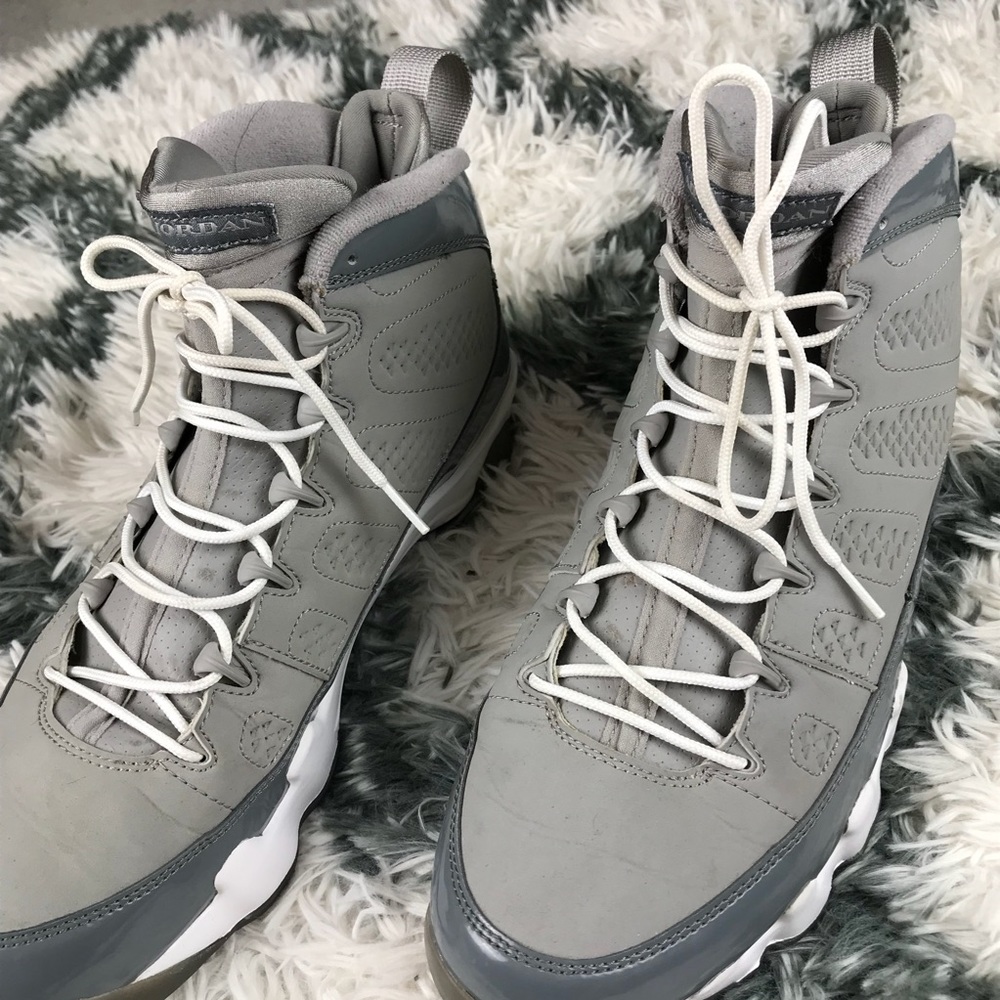 Jordan Men’s Cool Grey 9’s Size 11 Grey White - Picture 5 of 8